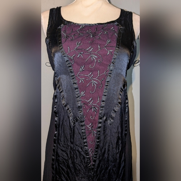 Women's FUNHOUSE NYC Dress. Sz. Medium. Like New. - Picture 2 of 6
